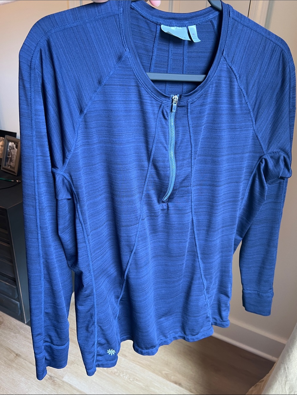 Athleta Navy Blue Quarter-Zip Long Sleeve Swim/Athletic Top.  XL